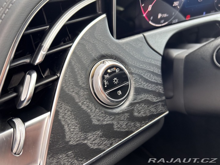 Mercedes-Benz E E 220d 4MATIC kombi AMG 2025