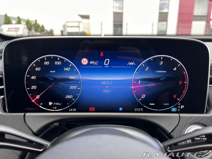 Mercedes-Benz E E 220d 4MATIC kombi AMG 2025