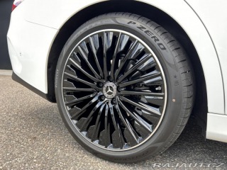 Mercedes-Benz E E 220d 4MATIC kombi AMG 2025