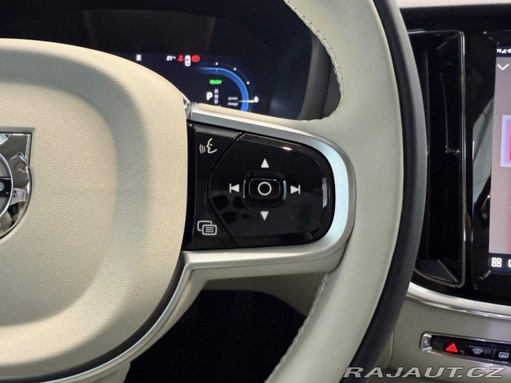Volvo V60 T6 AWD RECHARGE 2.0L 253+ 2025