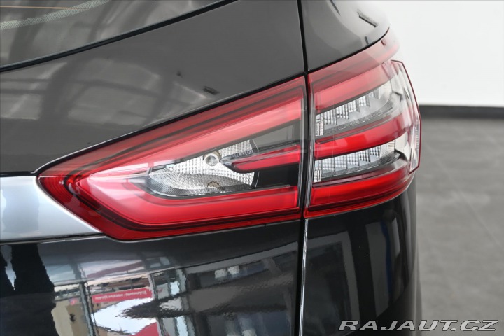 Ford S-MAX 2,0 EcoBlue 140kW AT/8 Ti 2022