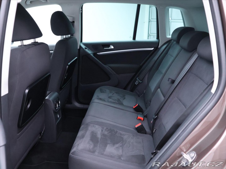 Volkswagen Tiguan 2,0 TDI 103KW DSG 4Motion 2012