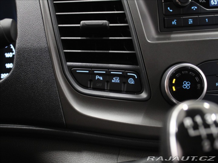 Ford Transit Custom 2,0 TDCi Trend 6-míst TAŽ 2022