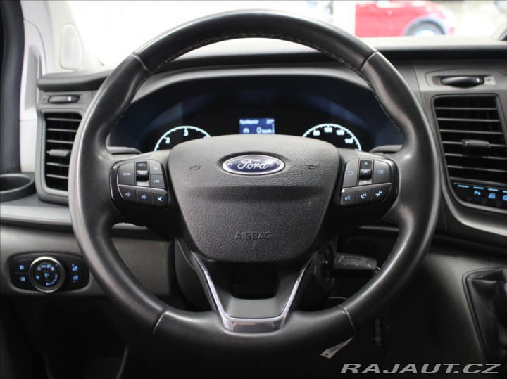 Ford Transit Custom 2,0 TDCi Trend 6-míst TAŽ 2022