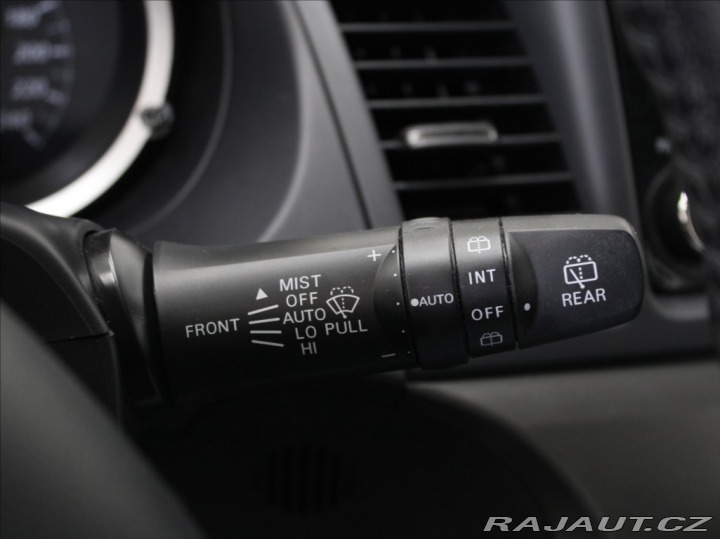 Mitsubishi Lancer 1,6 i Invite 1.maj.43 500 2015