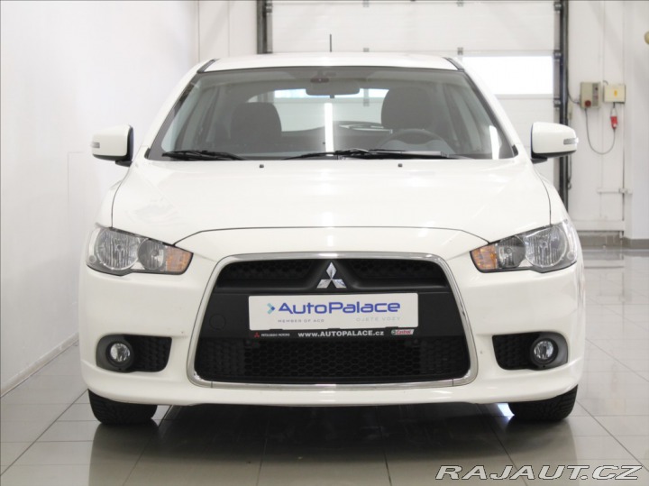 Mitsubishi Lancer 1,6 i Invite 1.maj.43 500 2015
