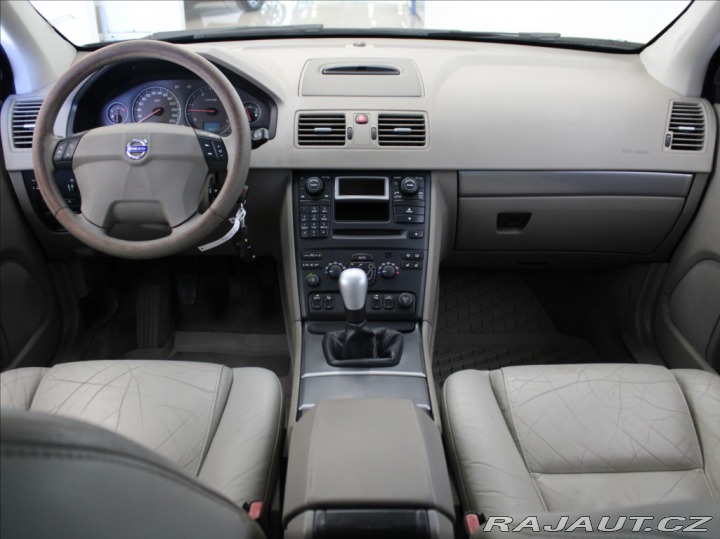Volvo XC90 2,4 D5 4x4 MT Summum TAŽN 2006