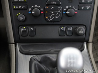 Volvo XC90 2,4 D5 4x4 MT Summum TAŽN 2006