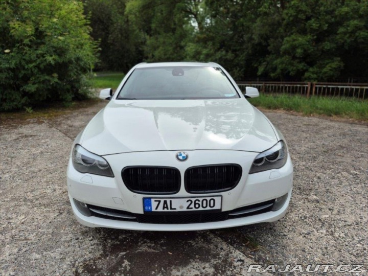 BMW 5 3,0 530D XDRIVE 2012