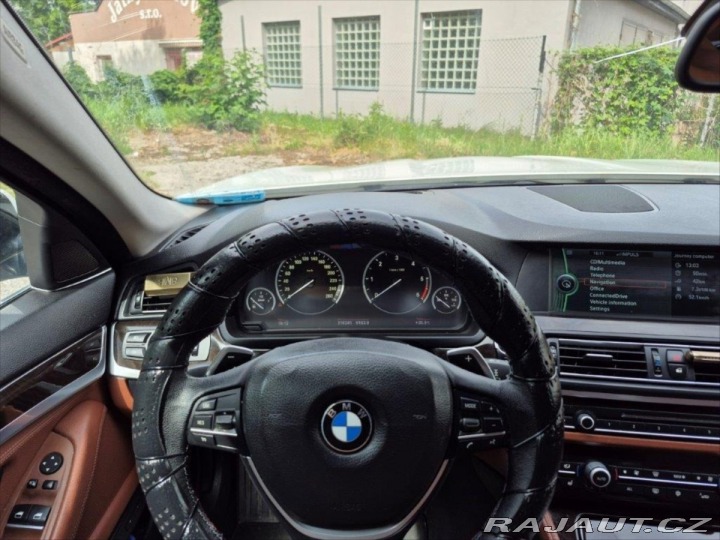 BMW 5 3,0 530D XDRIVE 2012