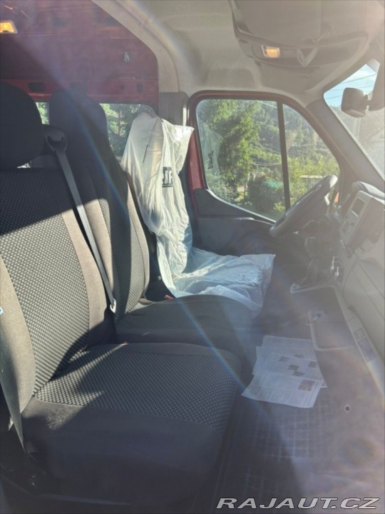Renault Master L3H2,7míst ,110kw, r.v. 6 2024