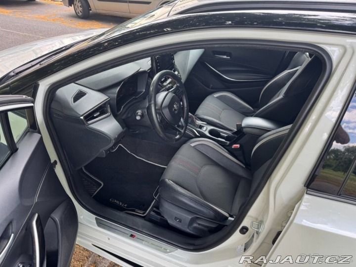 Toyota Corolla 1,8 hybrid GR Sport 09/ 2021