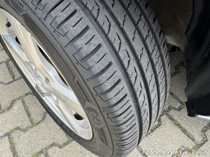 Mazda 2 1,3i 63 KW 2X KOLA TAŽNÉ 2010
