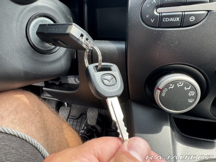 Mazda 2 1,3i 63 KW 2X KOLA TAŽNÉ 2010