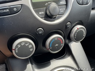 Mazda 2 1,3i 63 KW 2X KOLA TAŽNÉ 2010