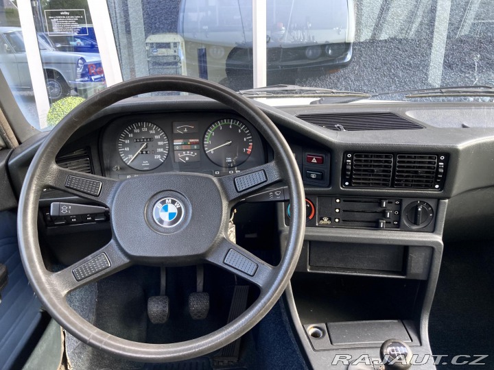 BMW 5 518 5-Rychlostní 122 PS 1981
