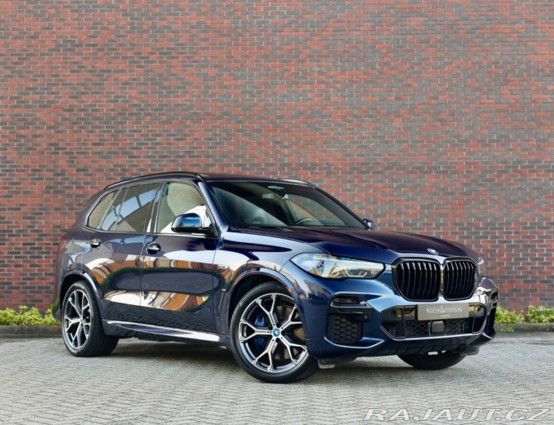 BMW X5 45e xDrive M SPORT | Sky
