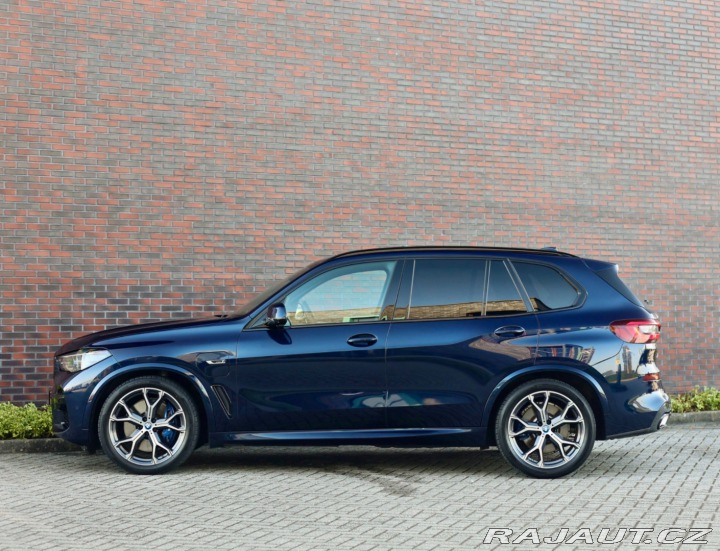 BMW X5 45e xDrive M SPORT | Sky 2022