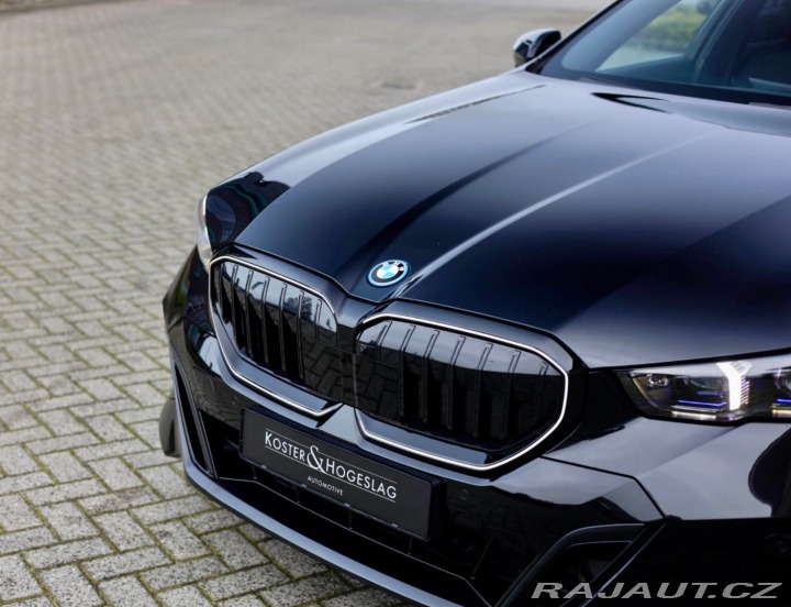 BMW 5 Touring 530e xDrive M S 2024