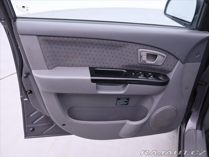 Kia Carens 2,0 CRDi 103kW LX Klima T 2007