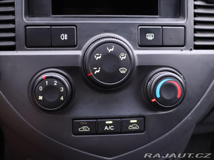 Kia Carens 2,0 CRDi 103kW LX Klima T 2007