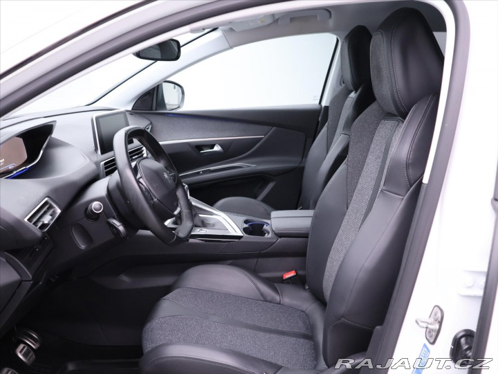 Peugeot 5008 1,2 PT 96kW CZ Allure 7-M 2019