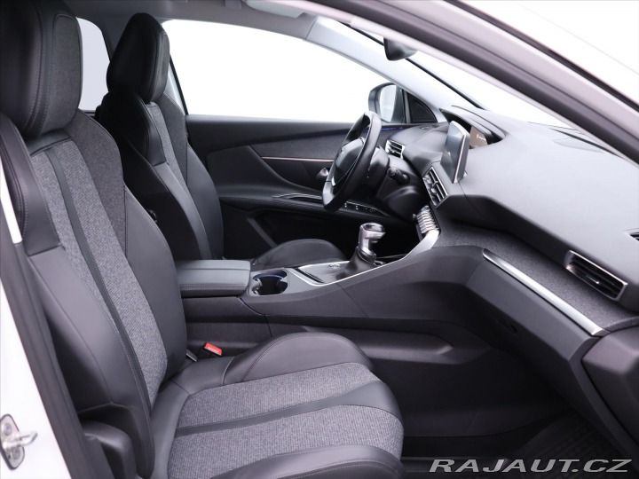 Peugeot 5008 1,2 PT 96kW CZ Allure 7-M 2019