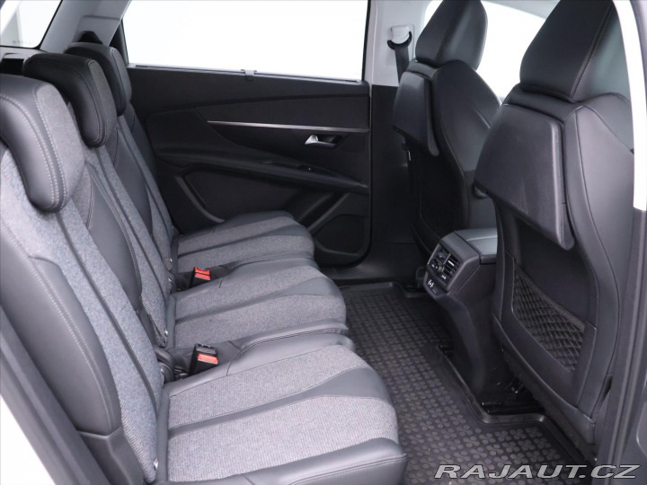 Peugeot 5008 1,2 PT 96kW CZ Allure 7-M 2019