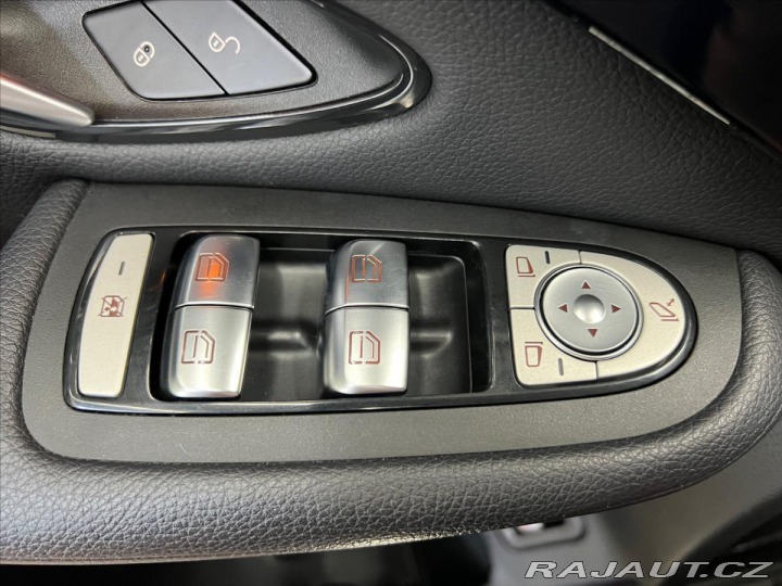 Mercedes-Benz GLC 200 9G-TRONIC 4MATIC, CHR 2020
