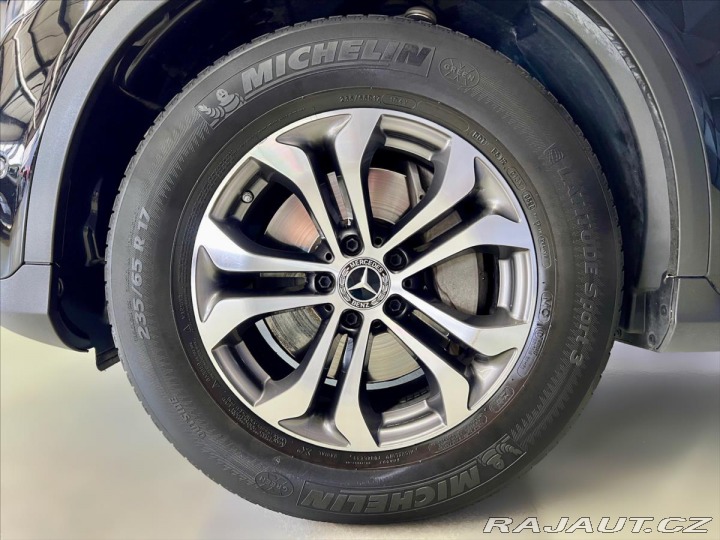 Mercedes-Benz GLC 200 9G-TRONIC 4MATIC, CHR 2020