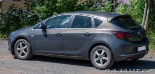 Opel Astra Opel Astra 1,4 Turbo, 103 2014