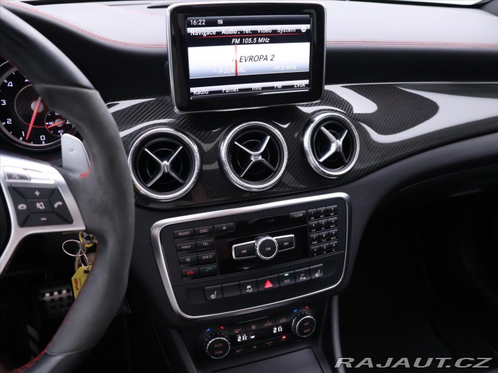 Mercedes-Benz CLA 2,0 45AMG 4-MATIC DPH CZ 2013