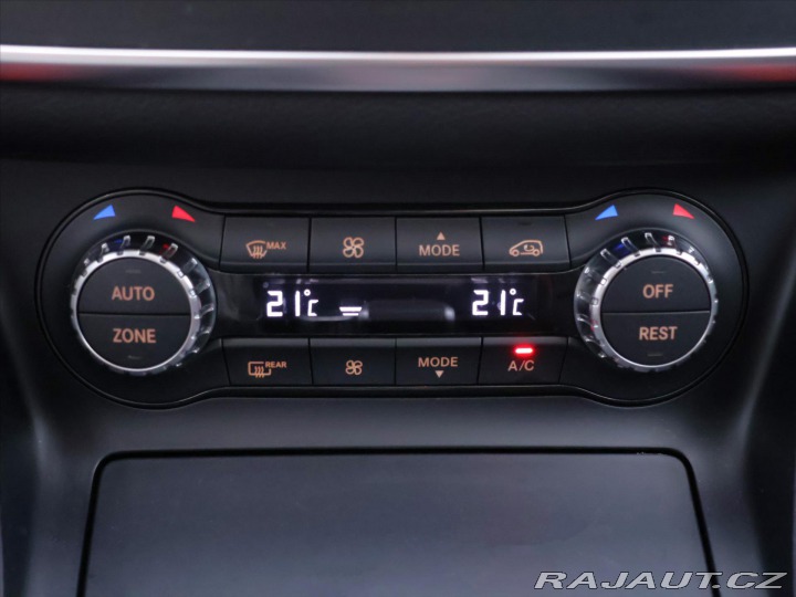 Mercedes-Benz CLA 2,0 45AMG 4-MATIC DPH CZ 2013
