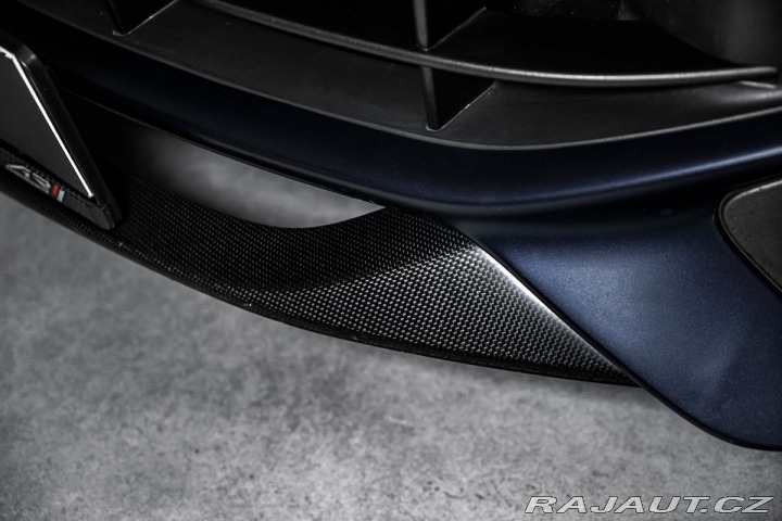 Ferrari Ostatní modely F12 Berlinetta Lift, kamery, full-carbon 2014