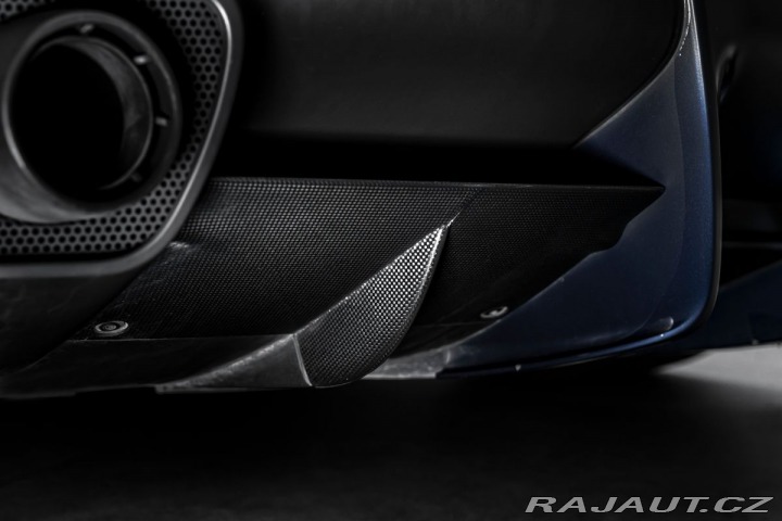 Ferrari Ostatní modely F12 Berlinetta Lift, kamery, full-carbon 2014