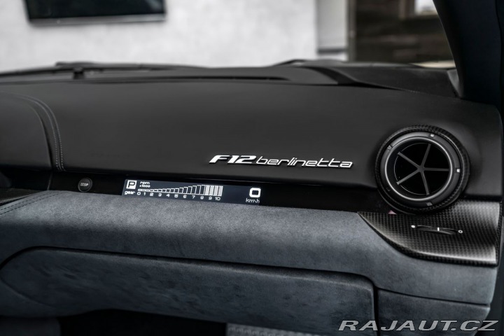 Ferrari Ostatní modely F12 Berlinetta Lift, kamery, full-carbon 1800