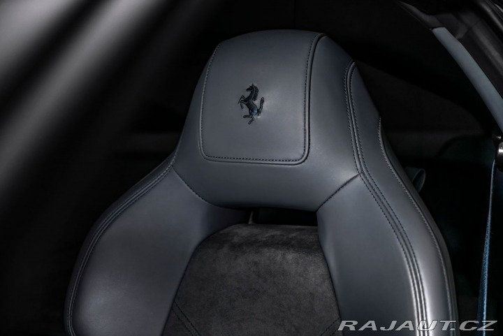 Ferrari Ostatní modely F12 Berlinetta Lift, kamery, full-carbon 1800