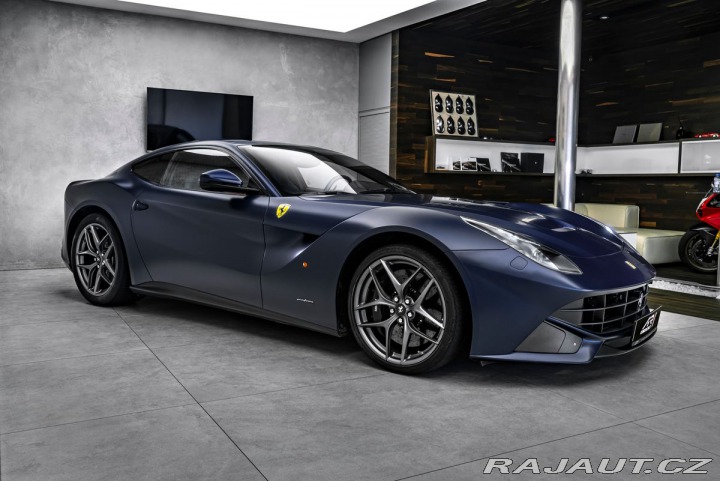 Ferrari Ostatní modely F12 Berlinetta Lift, kamery, full-carbon 1800