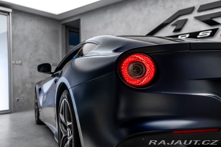 Ferrari Ostatní modely F12 Berlinetta Lift, kamery, full-carbon 1800