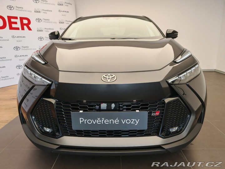 Toyota C-HR 2.0 Hybrid 135kW E-CVT GR 2024