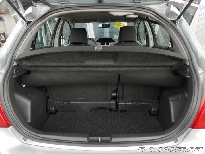 Toyota Yaris 1,33 Dual VVT-i 74kW ČR 2009