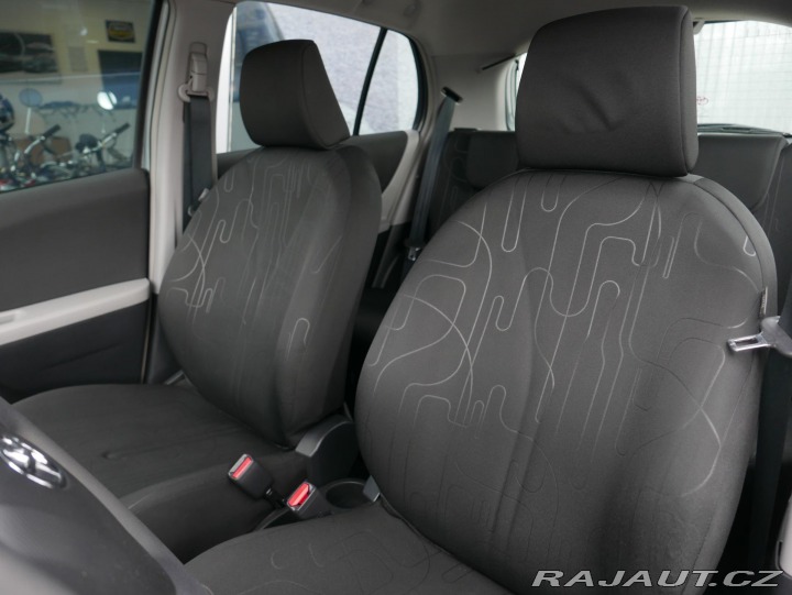 Toyota Yaris 1,33 Dual VVT-i 74kW ČR 2009