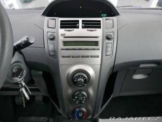 Toyota Yaris 1,33 Dual VVT-i 74kW ČR 2009