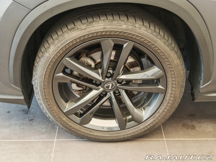 Lexus Ostatní modely NX 450h plus 450h+ Plug-in Hybrid EXEC 2024