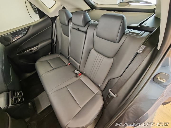 Lexus Ostatní modely NX 450h plus 450h+ Plug-in Hybrid EXEC 2024