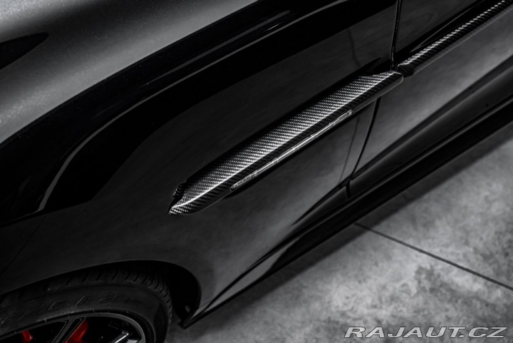 Aston Martin Vanquish 2013