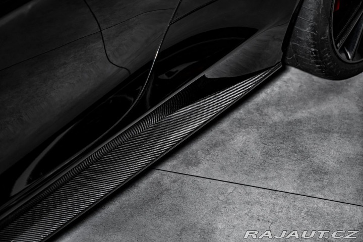Aston Martin Vanquish 2013