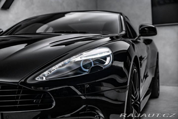 Aston Martin Vanquish 2013