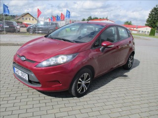 Ford Fiesta 1,2 i 44kw Trend, Vyhřívá