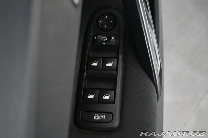 Peugeot 508 2,0 SW HDi 120 kW AT6 Pan 2013